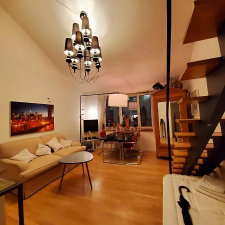 Riverside Maisonette Paradeplatz *